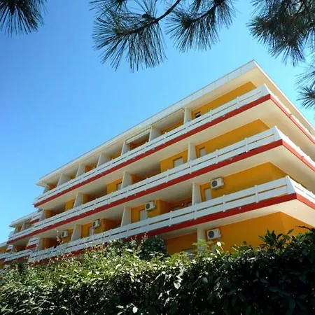 Appartement Elegant Seafront In *