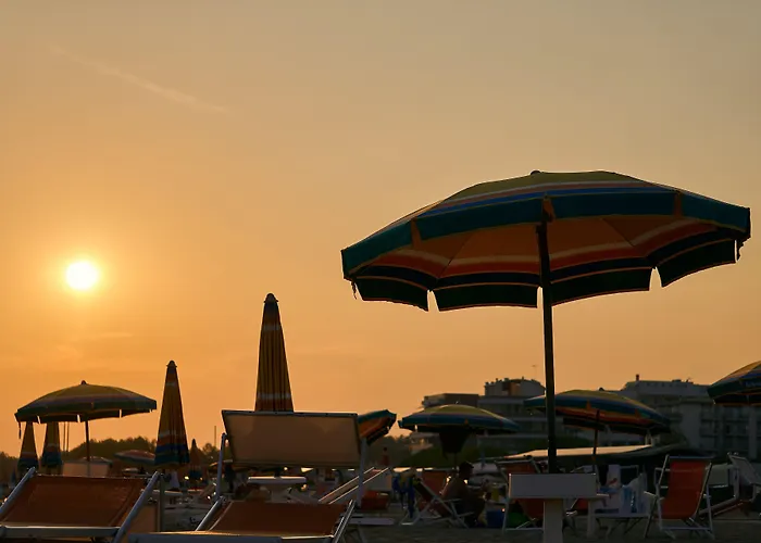 Elegant Seafront In Bibione